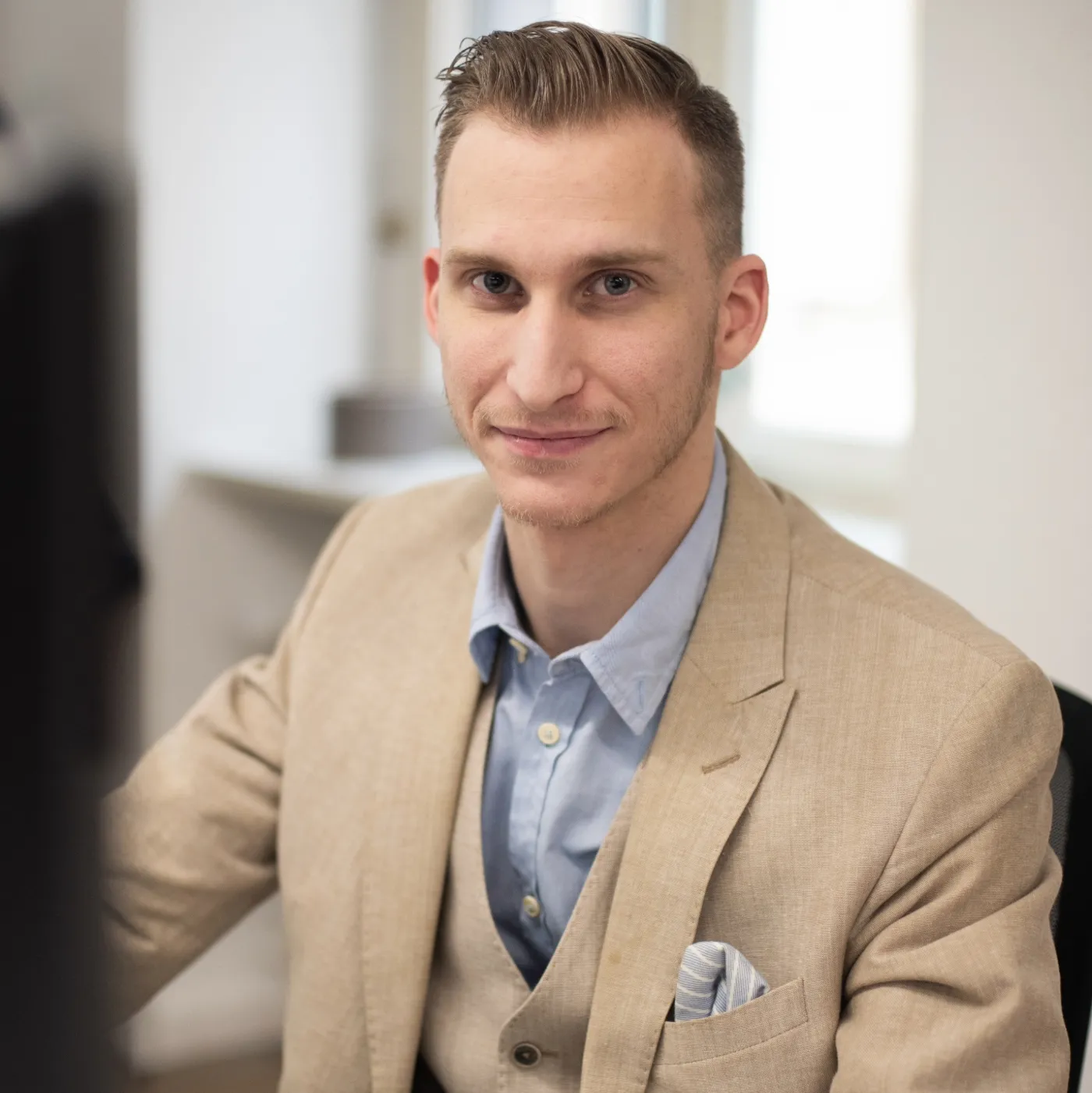 Nikos Schafrath | Contabile junior